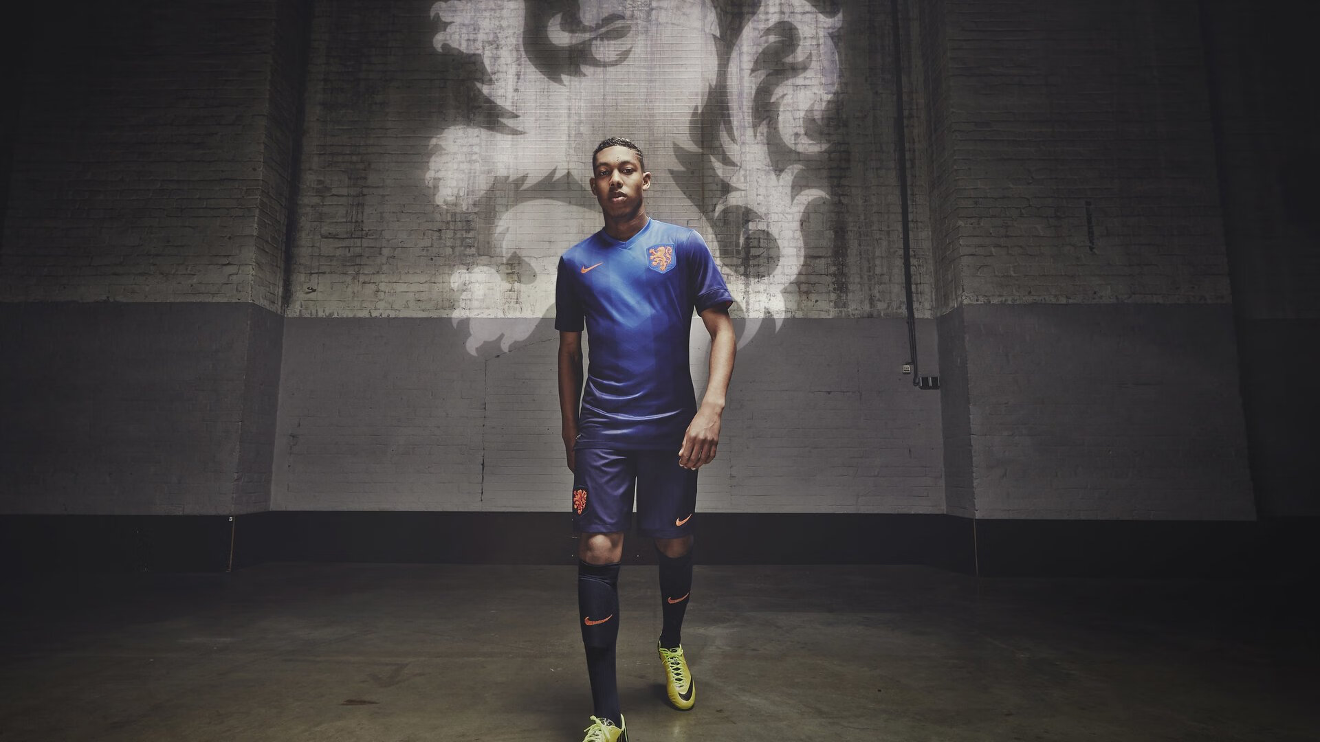 乔治称提升沟通是更进一步的前提