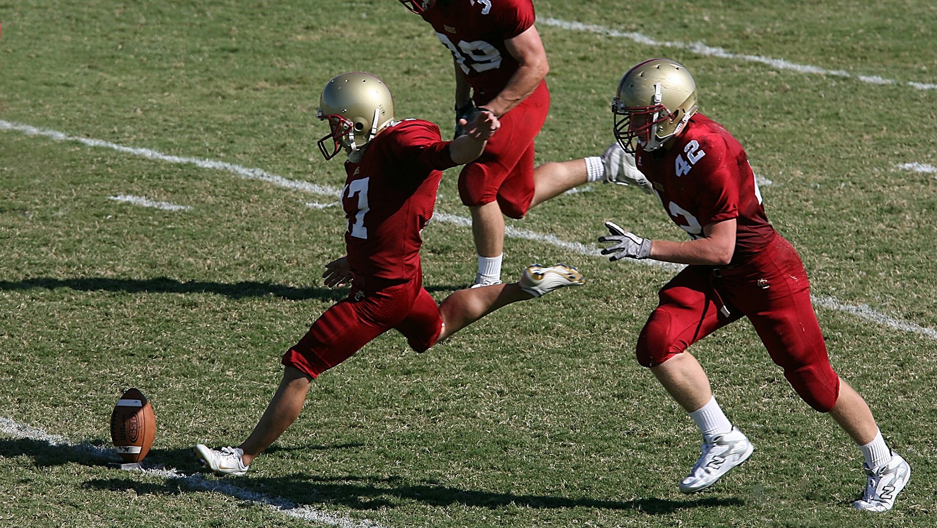 乐鱼体育 vip注册-D队门将扑救全场最佳，躲过失球危机，2020门将扑救集锦